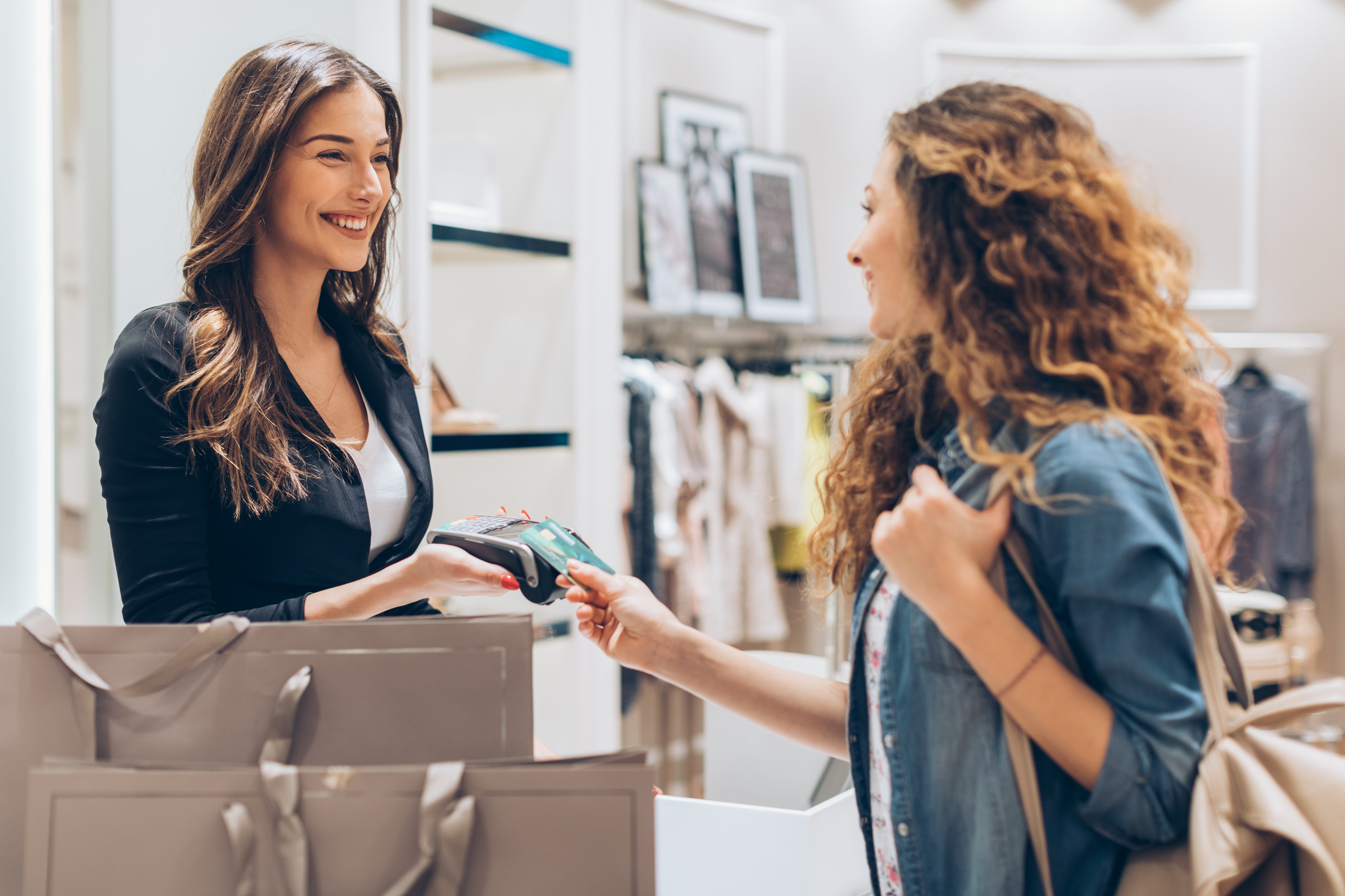 KLARA_Retail_Shop_iStock-670741278